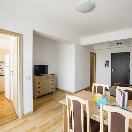 Sunny View 2 Bedroom Central Apartment Oradea Eksteriør billede